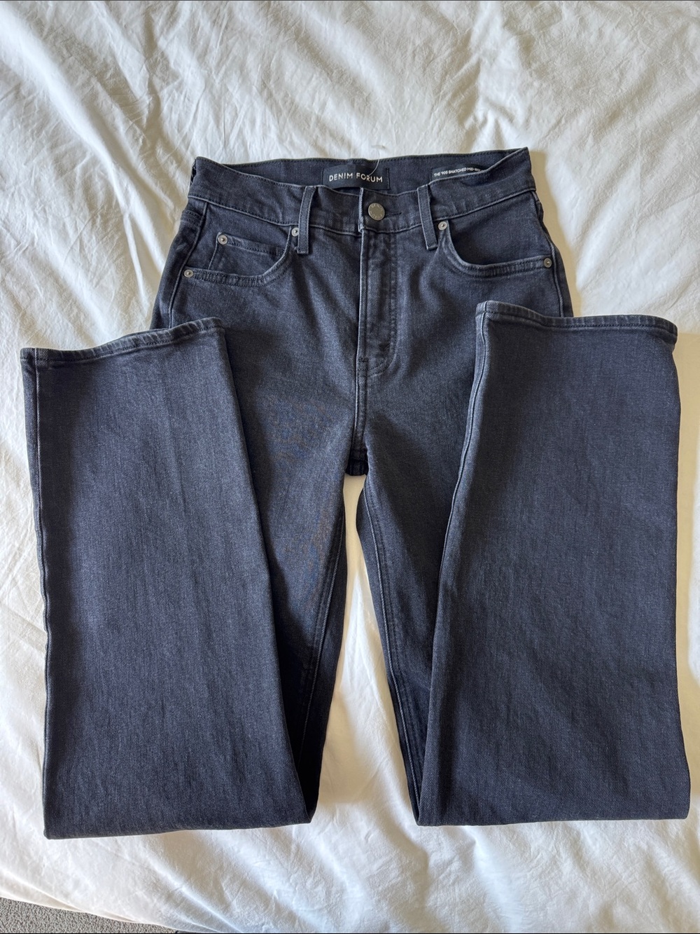 Denim Forum 90’s Snatched Mid-Rise Straight-Leg Jeans